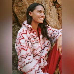 NWT Beach Riot x Anthropologie Leona Slopes Sherpa Quarter-Zip size M. $188